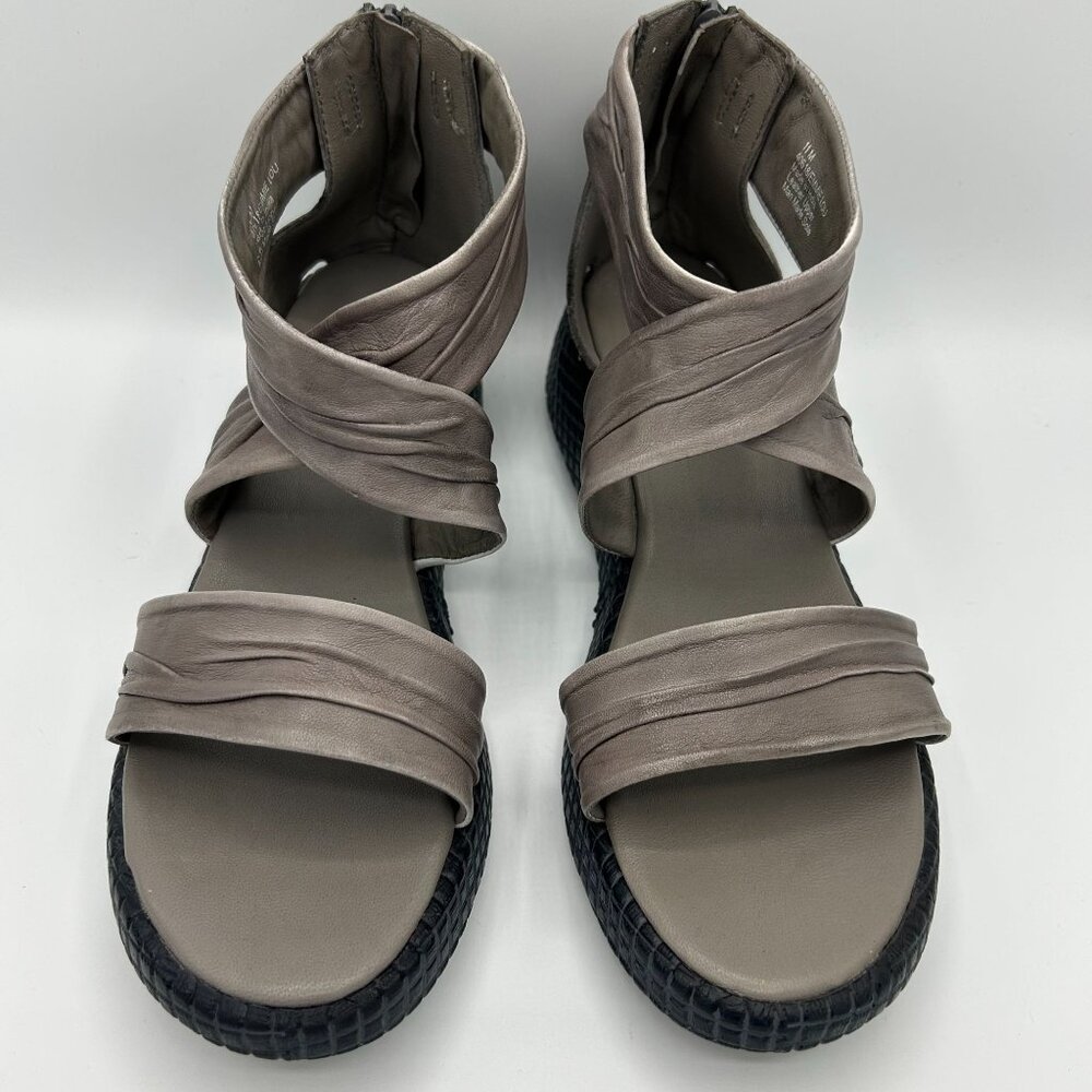 Diba True Womens Leather Sandals Size 11M Emmie Lou Taupe Strappy Wedge Zip Back - Picture 2 of 10